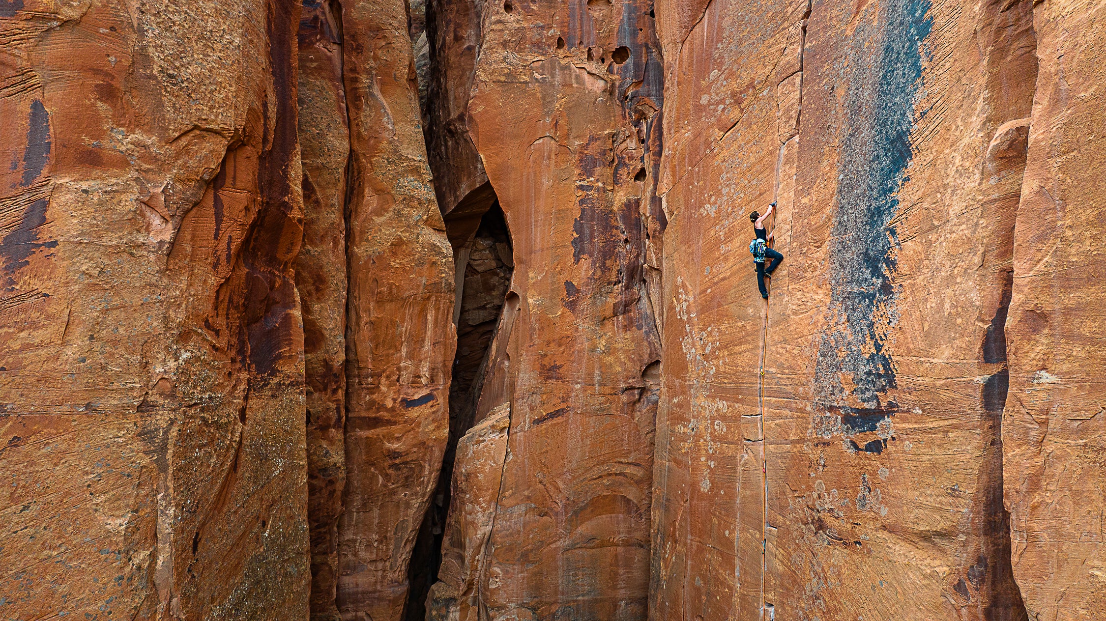 Climbing harnesses